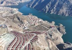 Tekkale Köyü'nün yeni yerleşim alanı: Göl manzaralı modern evler