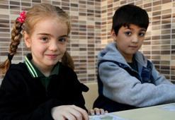 Adanalı miniklerin karne sevinci! Tatil başladı