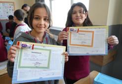 Tatil başladı! 20 milyonu aşkın öğrencinin karne heyecanı