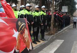 Diyarbakır'da 24 yıl önce şehit edilen Gaffar Okan ve mesai arkadaşları törenle anıldı