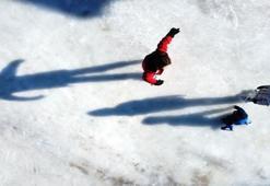 Rusya'dan ilham aldı Erzurum'a buz pisti kafe konsepti getirdi