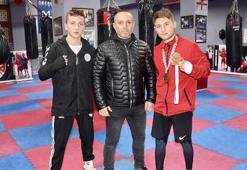 Babanın hayalini oğulları gerçekleştirdi! Trabzon'da boksör kardeşler dünyaya meydan okuyor