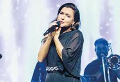 Şevval Sam ameliyat oldu! Ünlü sanatçı sağlık durumuyla ilgili bilgi verdi