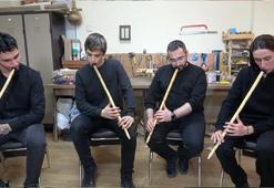 Erzincan'da bir imam hem ney üretiyor hem de talep edenlere üfleme eğitimi veriyor