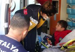 ‘Annemin parası yok ama!' Evlerinde çıkan yangında kurtarılarak ambulansa alınan Efe'nin sözleri yürek burktu