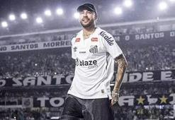 Neymar Arapları kazıkladı, Brezilya'ya geri döndü