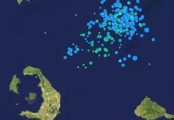 Ege büyük deprem için sinyal mi veriyor? 400 defa sallandı, profesörler adaya gitti 'Sismik aktivite artıyor'