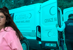 Karşıdan karşı geçmek isterken canından oldu! Gaziantep'te 17 yaşındaki genç kız otomobilin çarpması sonucu hayatını kaybetti