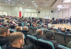 Tarsus'da 6 Şubat Kahramanmaraş merkezli depremde hayatını kaybedenler anıldı