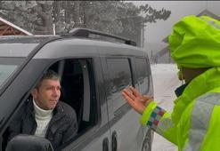 Uludağ hayali yalan oldu! 300 kilometre yol geldi, kış lastiği takmadığı için geri döndü