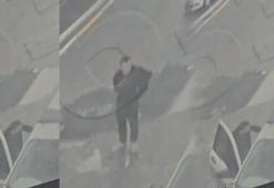 Bağcılar'da devriye aracı içindeki polislere bıçaklı saldırı gerçekleşti