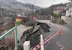 Zonguldak'ta heyelan nedeniyle yol çöktü