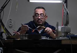 İstanbul Kapalıçarşı'da öğrendiği sadekarlığı, Düzce'de 250 yıllık ata yadigarı tezgahta yapıyor