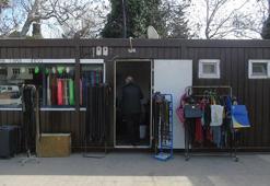 Depremden geriye kalanlar! Gaziantep'te 53 yıllık ayakkabı tamircisi hayat mücadelesini konteynere taşıdı