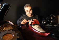 Tokatlı gelinlerin aynalı çarıkları şimdi anahtarlık oldu