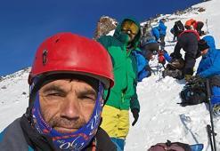 33 dağcının 5 gün önce başladığı Ağrı Dağı tırmanışı tamamlandı!