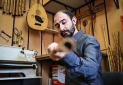 Bursalı neyzen ustası hem öğretiyor hem de üretiyor