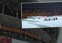 Galatasaray-AZ Alkmaar maçı ertelenecek mi? Yoğun kar yağışı sonrası son durum