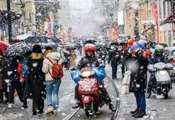 Beklenen yoğun kar yağışı daha başlamadı! Lapa lapa kar aralıksız yağacak, günlerce sürecek