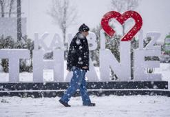 Eğitime kar engeli! İşte okulların tatil edildiği iller