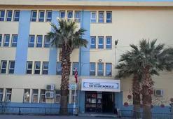 Manisa'da öğretmene çirkin saldırı! Dersten çıkarıp dövdüler