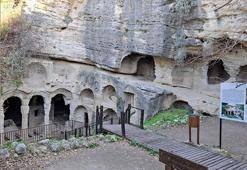 Roma'dan günümüze miras: Titus Tüneli ve Beşikli mağara ziyaretçi akınına uğruyor