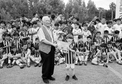 Adana Demirspor efsanesi Ali Hikmet Aydınoğlu vefat etti