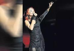 Saç boyasından yüzü yanmıştı! Yıldız Tilbe Yanıklarını böyle kapattı