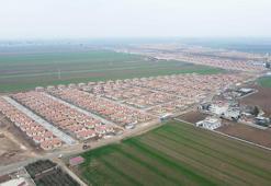 Bakan Kurum açıkladı: Türkiye'nin ilk 'kırsal uydu kenti' deprem bölgesinde inşa edildi