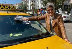 İzmir'in Şoför Nebahat'i sokaklarda direksiyon sallıyor