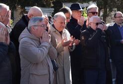 Çetin Emeç ölümünün 35'inci yılında mezarı başında anıldı