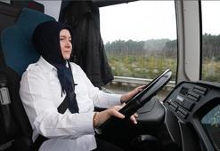 Kadın şoför yıllardan beri şehirler hatta otobüs sürüyor