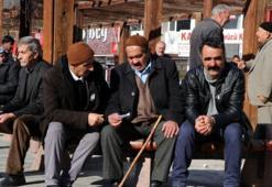 Emekli bayram ikramiyesi açıklandı! İşte Ramazan Bayramı'nda emeklilerin alacağı ikramiye tutarı