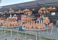 Manisa'da yol kenarında satılıyor! Büyük ilgi görüyor