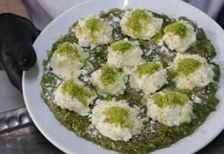 Kilis'in tescilli tatlısı Cennet Çamuru ramazan ayının da vazgeçilmez tadı oluyor