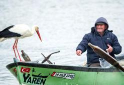 Yaren leylek geç kaldı! Balıkçı Adem Amcanın ümitli bekleyişi sürüyor