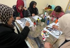 Hakkari'nin unutulmaya yüz tutmuş vitray kursu Yüksekova'da kadın eliyle önem kazandı
