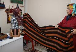 Diyarbakır'da yıpranan kilimler kadınların maharetli ellerinde yeni ürünlere dönüşüyor