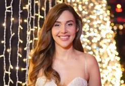 Berfu Yenenler kötü haberi sosyal medyadan duyurdu!