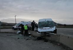 Tokat'ta işçi servisi istinat duvarına çarptı! Çok sayıda yaralı var