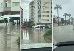 Adana'da şiddetli sağanak: Yollar göle döndü, öğrenci servisi su birikintisinde mahsur kaldı