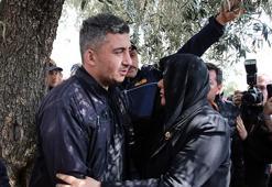 Aydın'da 'kahraman itfaiye eri' yangında hayatlarını kaybeden eşi ve 2 çocuğunu son yolculuklarına uğurladı