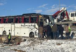 Afyonkarahisar'da yolcu otobüsü şarampole devrildi! Ölü ve yaralılar var