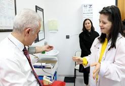 Down sendromlu kadın doktor olma hayalini bir günlüğüne gerçekleştirdi