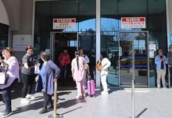 Komşu'dan Türkiye kararı: Kapıda vize uygulaması süresi 1 yıl daha uzadı! Listeye iki ada daha eklendi