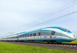 Bayramda seyahat edecekler dikkat! Bakan Uraloğlu duyurdu: Trenlere ek sefer ve ek kapasite