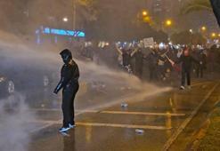 Adana&#39;da &#39;İmamoğlu&#39; protestosunda g&#246;stericilere TOMA&#39;lı m&#252;dahale