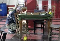 17 yaşında kahveyi bastı! Okey masasında 2 kişiyi kurşun yağmuruna tuttu