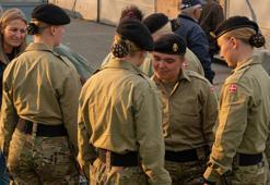 Savunma Bakanlığı'ndan tarihi karar! Artık kadınlar da askere alınacak