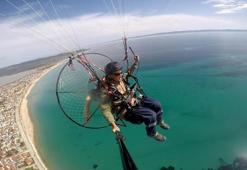 Paramotorla 15 yıldır havadan çektiği görüntülerle bölgenin görsel arşivini tutuyor